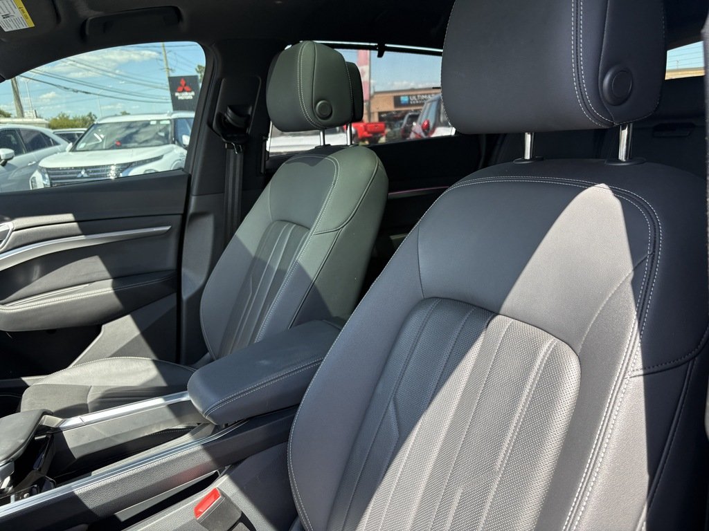 2022 Audi E-TRON TECHNIK   QUATTRO   ELECTRIC   S-LINE   HUD   NAV in Oakville, Ontario - 12 - w1024h768px