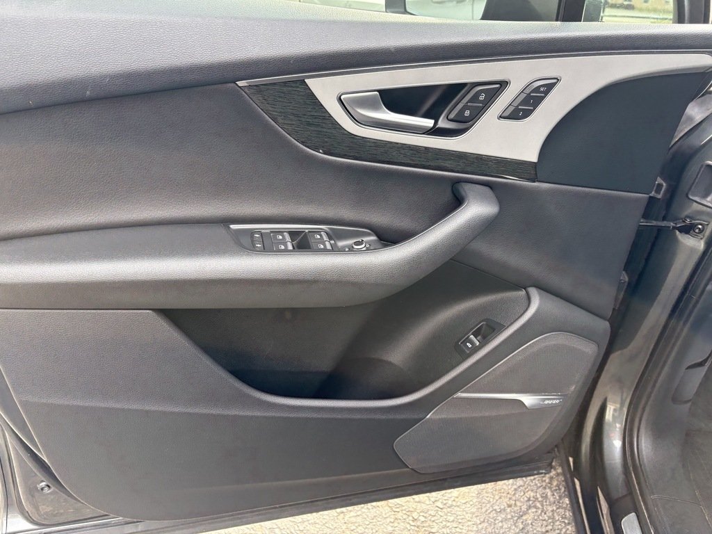 2018 Audi Q7 3.0T Technik quattro 8sp Tiptronic in Oakville, Ontario - 10 - w1024h768px