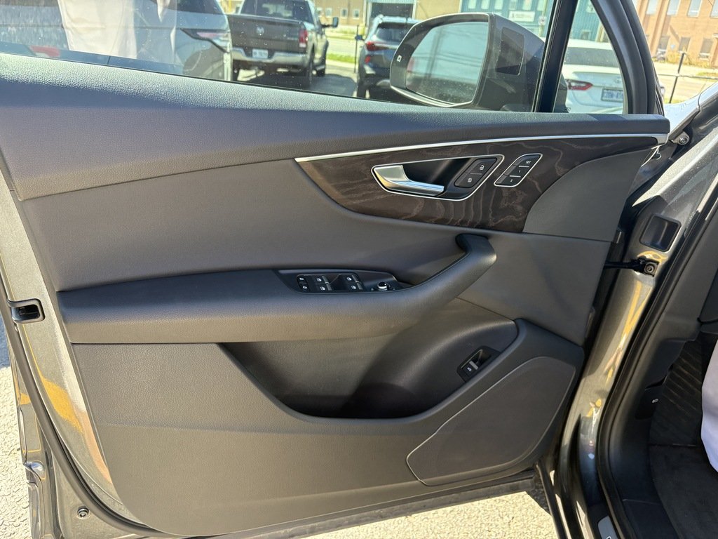 2022 Audi Q7 55   QUATTRO   S-LINE   7 PASS   PANO   NAV in Oakville, Ontario - 10 - w1024h768px