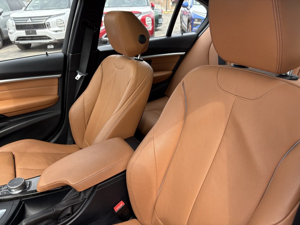 2018 BMW 3 Series 330I   XDRIVE   MPKG   SUNROOF   BROWN INTERIOR in Oakville, Ontario - 11 - w1024h768px