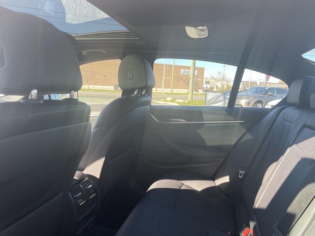 2022 BMW 5 Series 530I   X DRIVE   SUNROOF   NAV   BLIND SPOT in Oakville, Ontario - 21 - w1024h768px