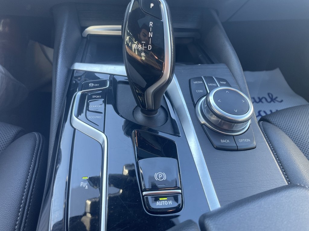 2022 BMW 5 Series 530I   X DRIVE   SUNROOF   NAV   BLIND SPOT in Oakville, Ontario - 19 - w1024h768px