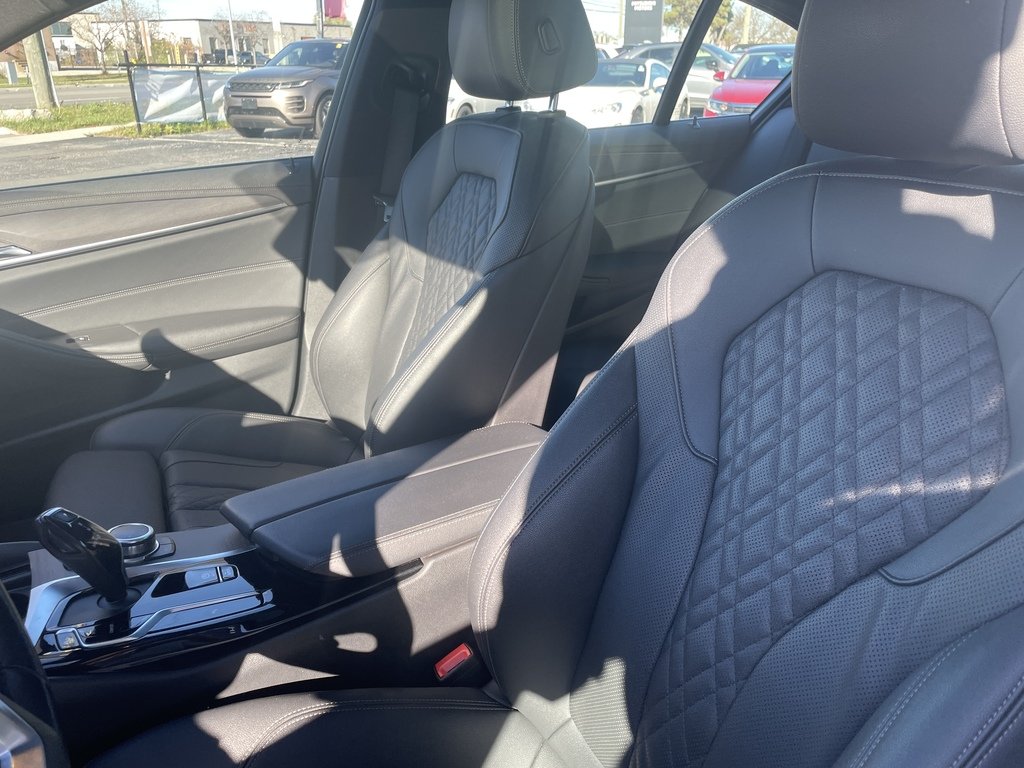 2022 BMW 5 Series 530I   X DRIVE   SUNROOF   NAV   BLIND SPOT in Oakville, Ontario - 11 - w1024h768px