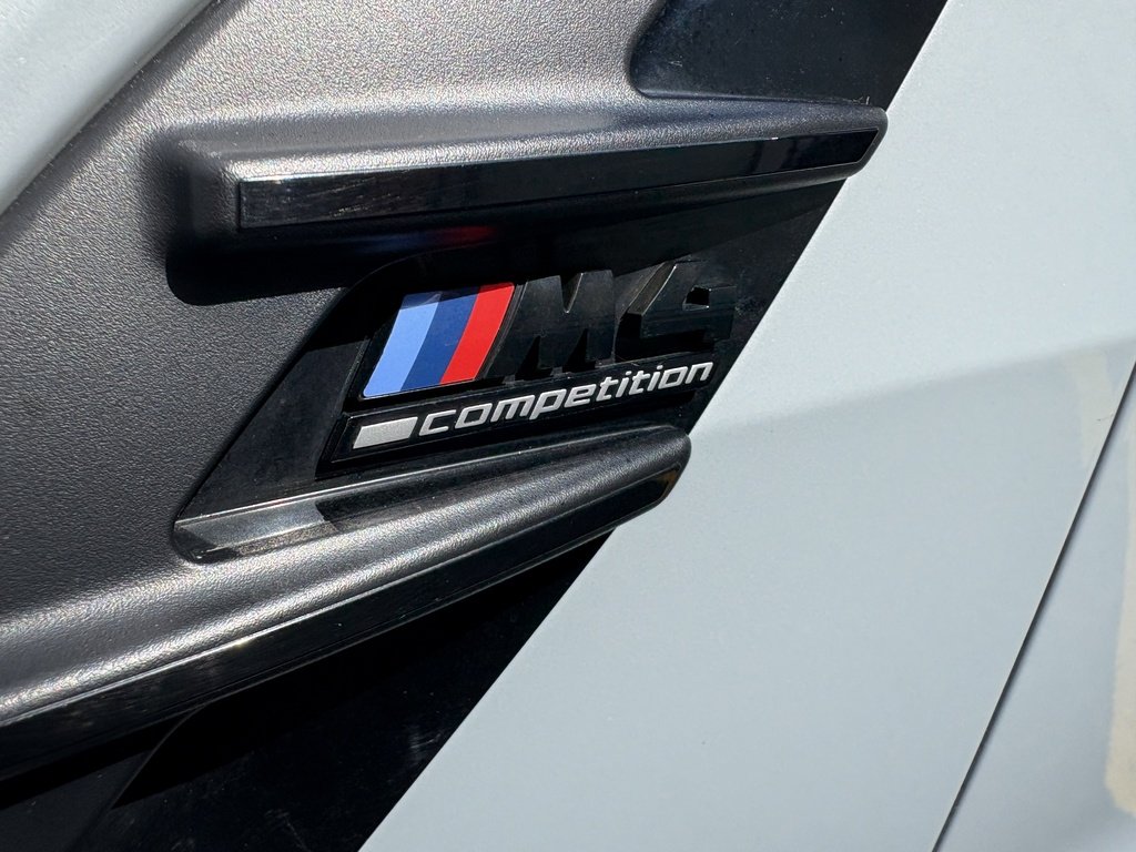 2022 BMW M4 COMPETITION   XDRIVE   CABRIOLET    CARBON in Oakville, Ontario - 5 - w1024h768px