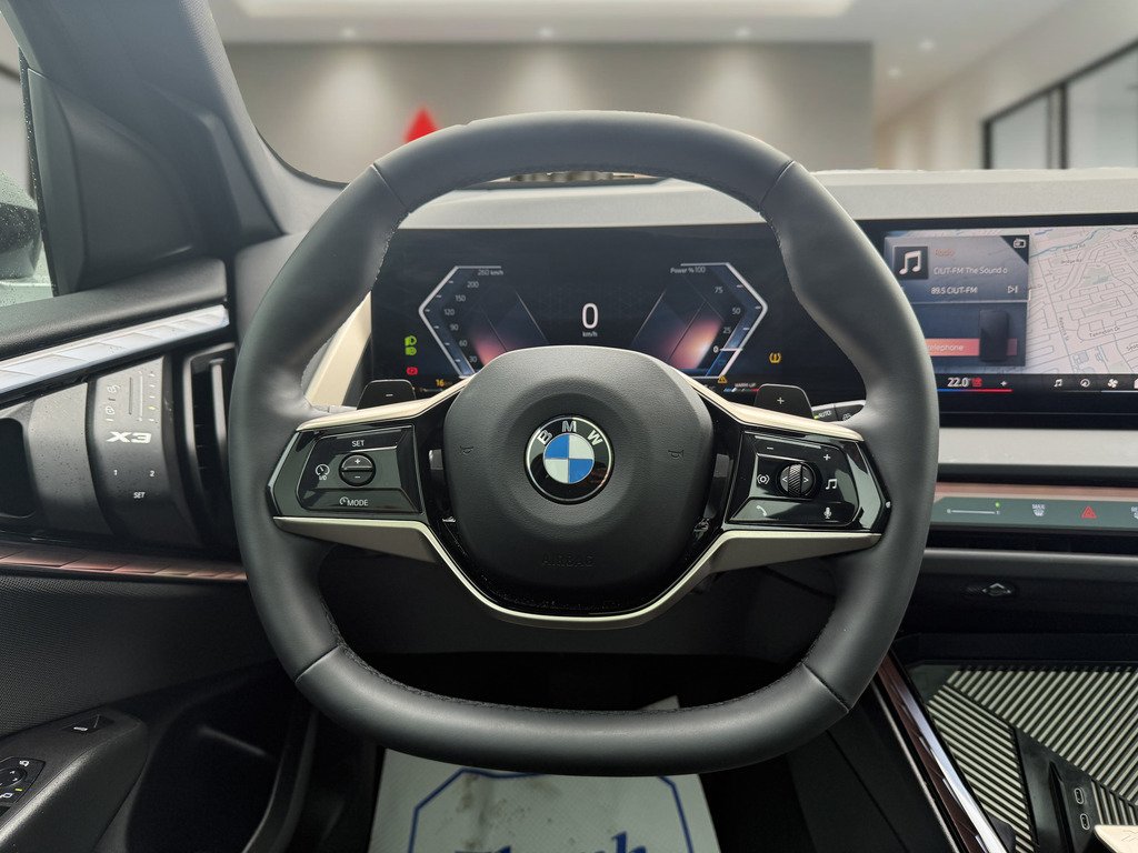 2025 BMW X3 30I   XDRIVE   PANO ROOF   LOW KM's in Oakville, Ontario - 15 - w1024h768px