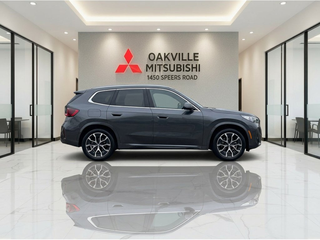 2025 BMW X3 30I   XDRIVE   PANO ROOF   LOW KM's in Oakville, Ontario - 9 - w1024h768px