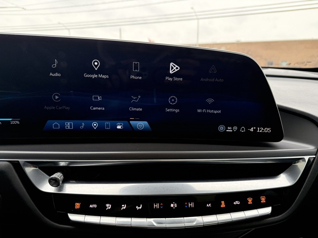 2024 Cadillac LYRIQ 600 E4   TECH   AWD   ELECTRIC   CLEAN CARFAX in Oakville, Ontario - 16 - w1024h768px