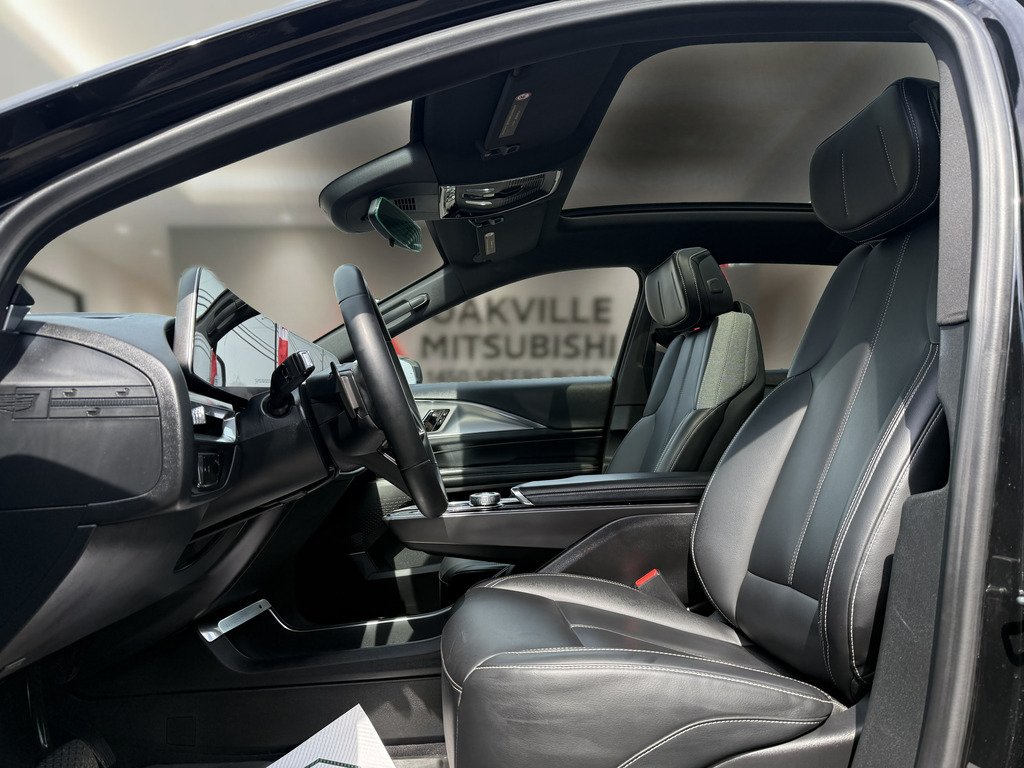 2024 Cadillac LYRIQ TECH   AWD   ELECTRIC   PANO   NAV   BU CAM in Oakville, Ontario - 12 - w1024h768px