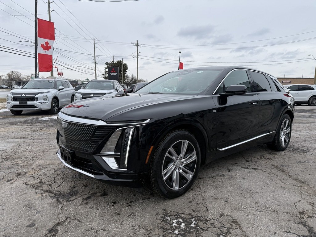2024 Cadillac LYRIQ 600 E4   TECH   AWD   ELECTRIC   CLEAN CARFAX in Oakville, Ontario - 4 - w1024h768px