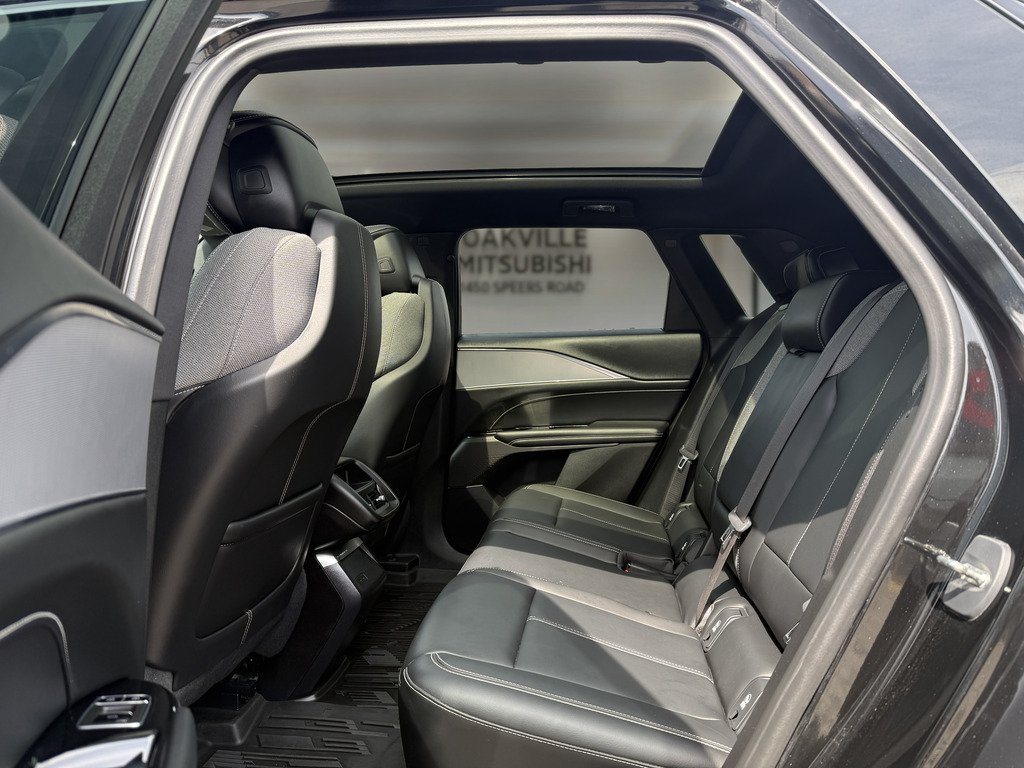 2024 Cadillac LYRIQ TECH   AWD   ELECTRIC   PANO   NAV   BU CAM in Oakville, Ontario - 20 - w1024h768px