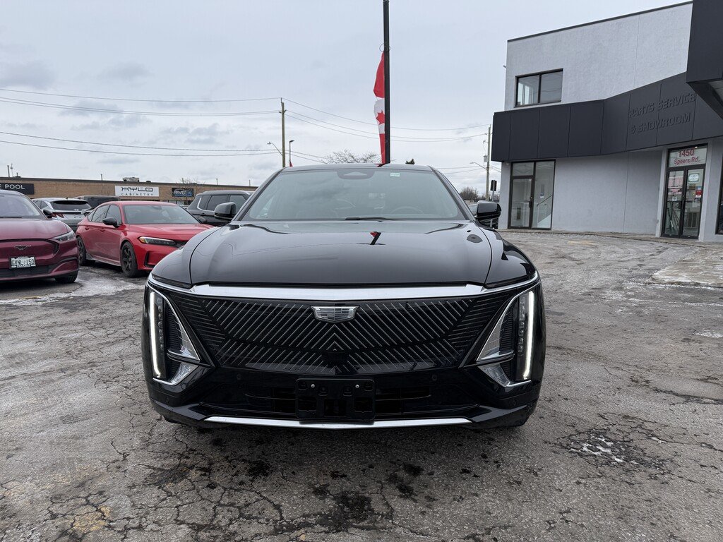 2024 Cadillac LYRIQ 600 E4   TECH   AWD   ELECTRIC   CLEAN CARFAX in Oakville, Ontario - 3 - w1024h768px