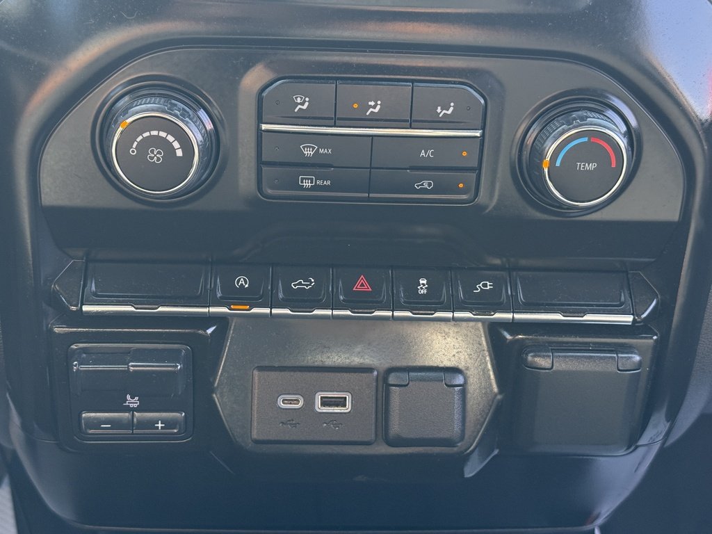 2021 Chevrolet Silverado 1500 4WD   CREW CAB   CUSTOM   BU CAM in Oakville, Ontario - 18 - w1024h768px
