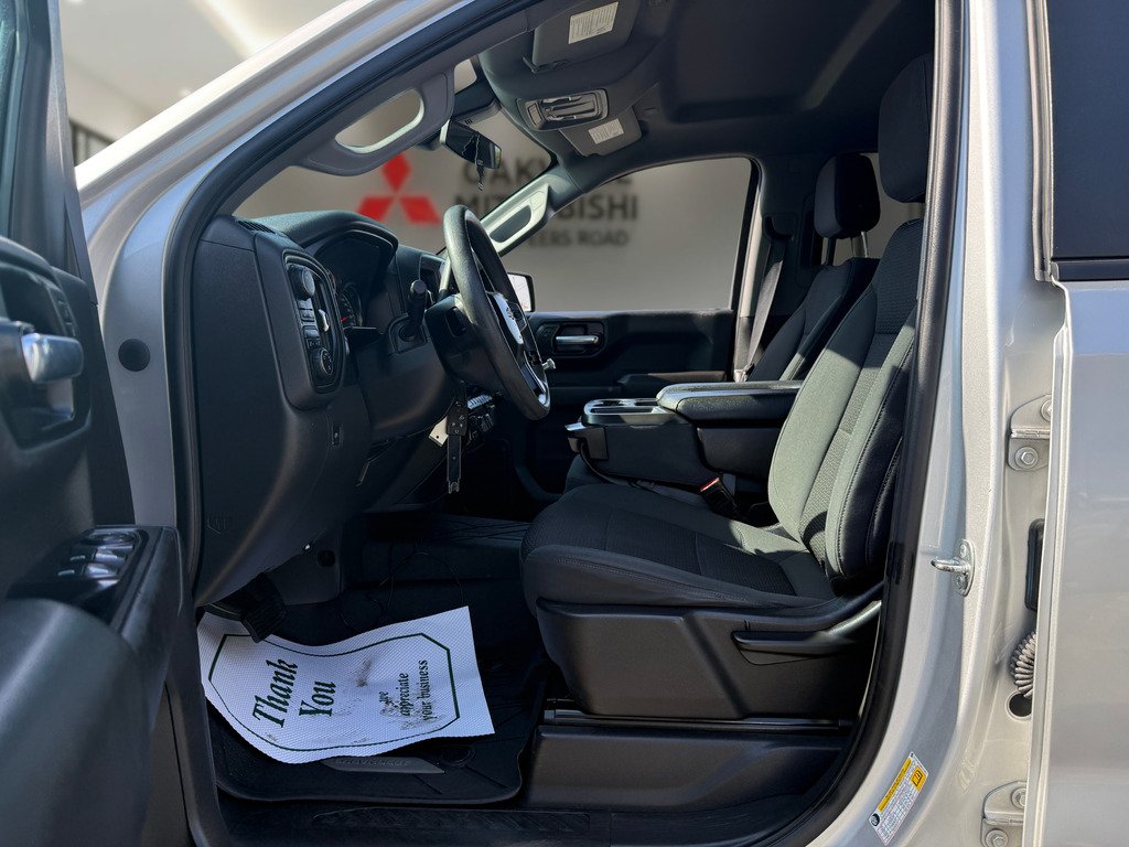 2021 Chevrolet Silverado 1500 4WD   CREW CAB   CUSTOM   BU CAM in Oakville, Ontario - 11 - w1024h768px