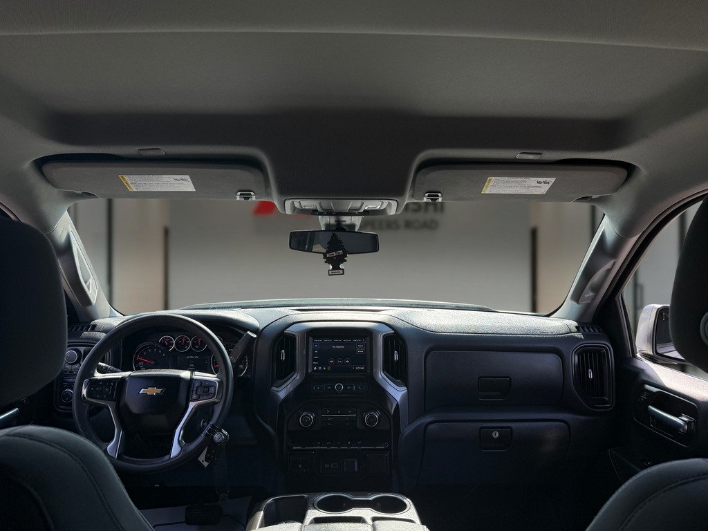 2021 Chevrolet Silverado 1500 4WD   CREW CAB   CUSTOM   BU CAM in Oakville, Ontario - 13 - w1024h768px