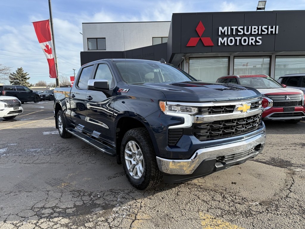 2023 Chevrolet Silverado 1500 4WD   CREW CAB   LT   Z71   5.3L   CARPLAY in Oakville, Ontario - 2 - w1024h768px