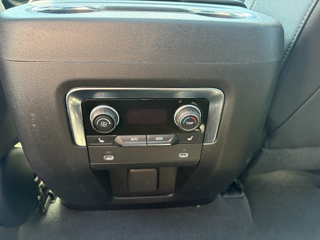 2023 Chevrolet Suburban 4WD   HIGH COUNTRY   PWR RUNNING BOARD   HUD in Oakville, Ontario - 23 - w1024h768px