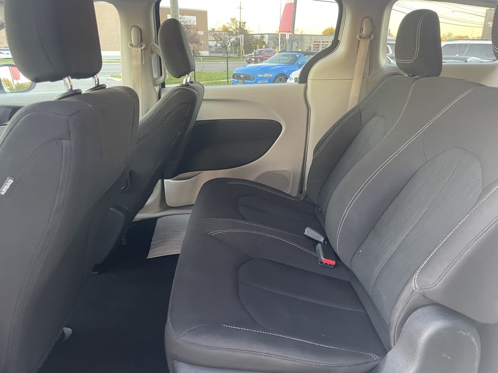 2021 Chrysler Grand Caravan SE   7 PASSENGER   BU CAM   CRUISE   U CONNECT in Oakville, Ontario - 20 - w1024h768px