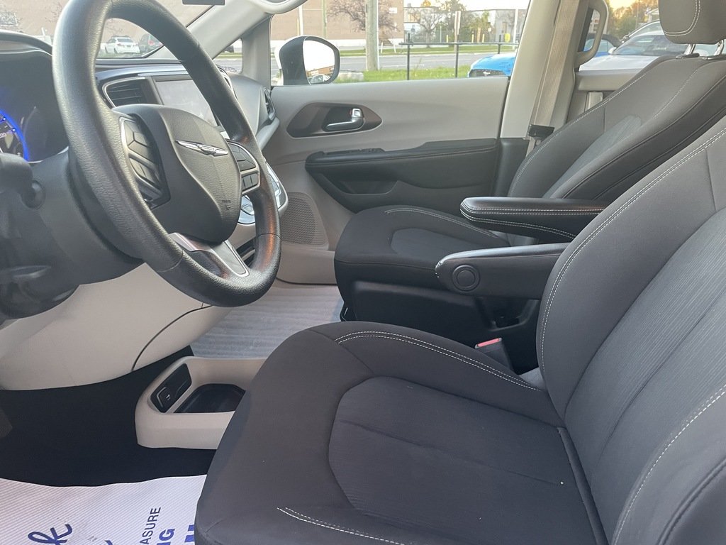 2021 Chrysler Grand Caravan SE   7 PASSENGER   BU CAM   CRUISE   U CONNECT in Oakville, Ontario - 12 - w1024h768px