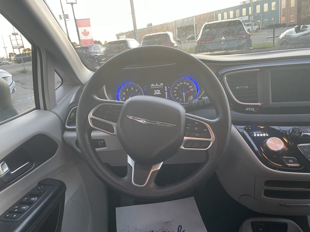 2021 Chrysler Grand Caravan SE   7 PASSENGER   BU CAM   CRUISE   U CONNECT in Oakville, Ontario - 14 - w1024h768px