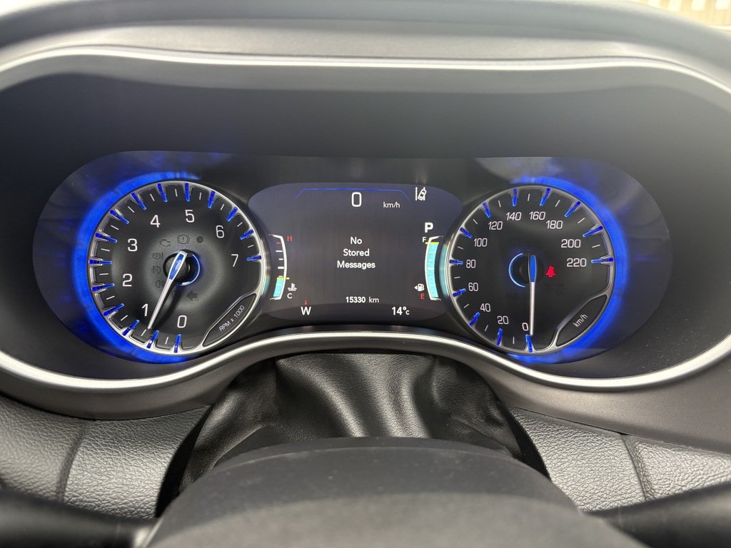 2025 Chrysler Grand Caravan SXT   POWER DOORS   STOW N GO   POWER DOORS in Oakville, Ontario - 14 - w1024h768px