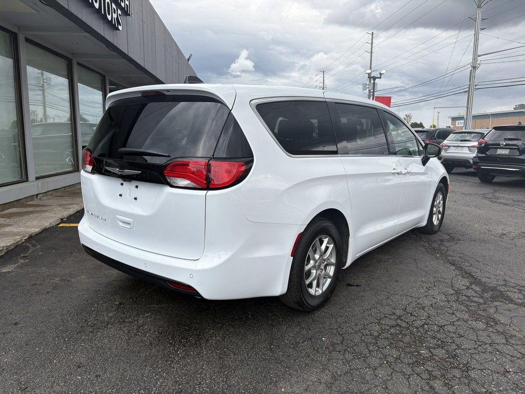 2025 Chrysler Grand Caravan SXT   POWER DOORS   STOW N GO   POWER DOORS in Oakville, Ontario - 8 - w1024h768px
