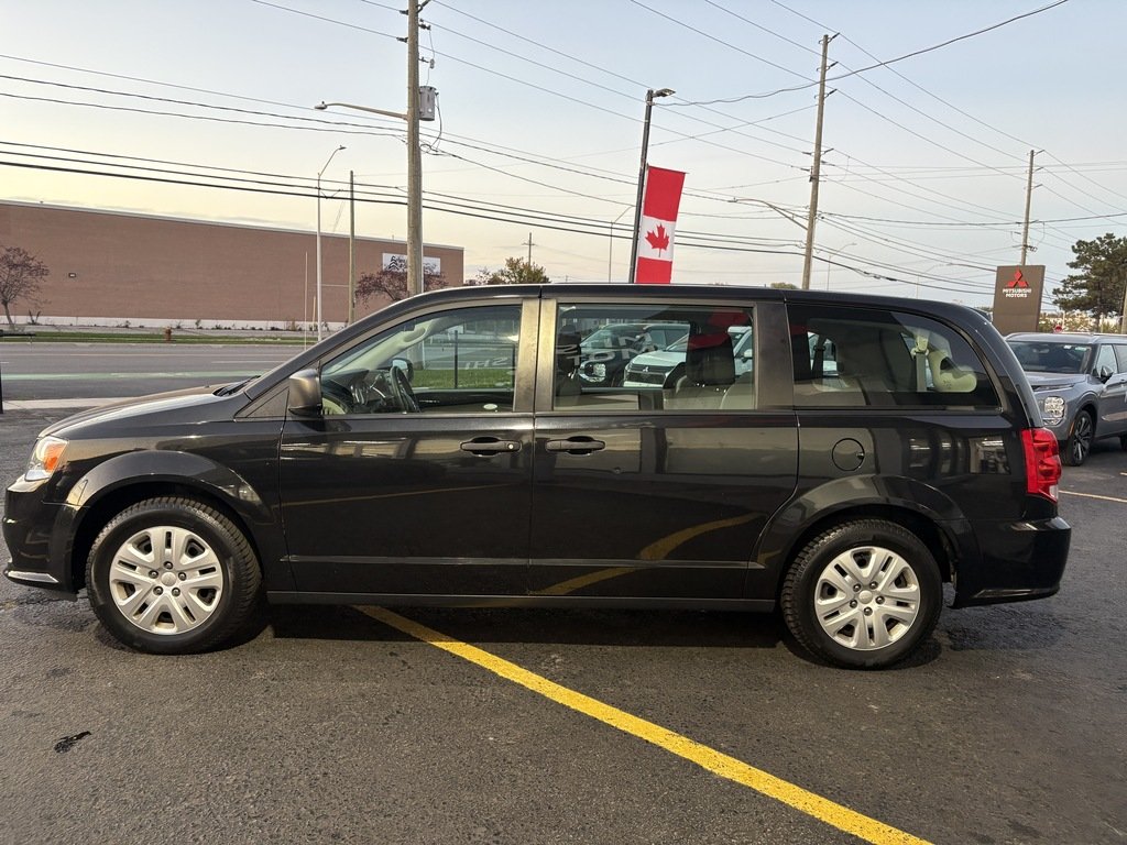 2018 Dodge Grand Caravan CVP   7 PASS   BU CAM   CLEAN CARFAX in Oakville, Ontario - 5 - w1024h768px