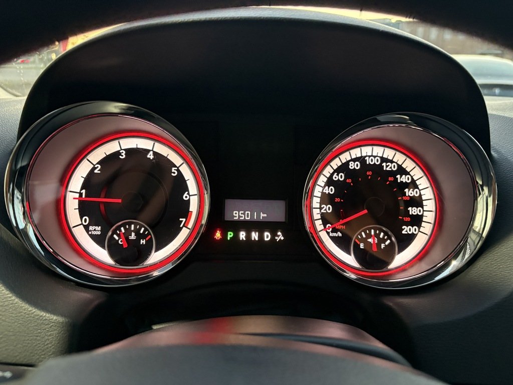 2018 Dodge Grand Caravan CVP   7 PASS   BU CAM   CLEAN CARFAX in Oakville, Ontario - 13 - w1024h768px