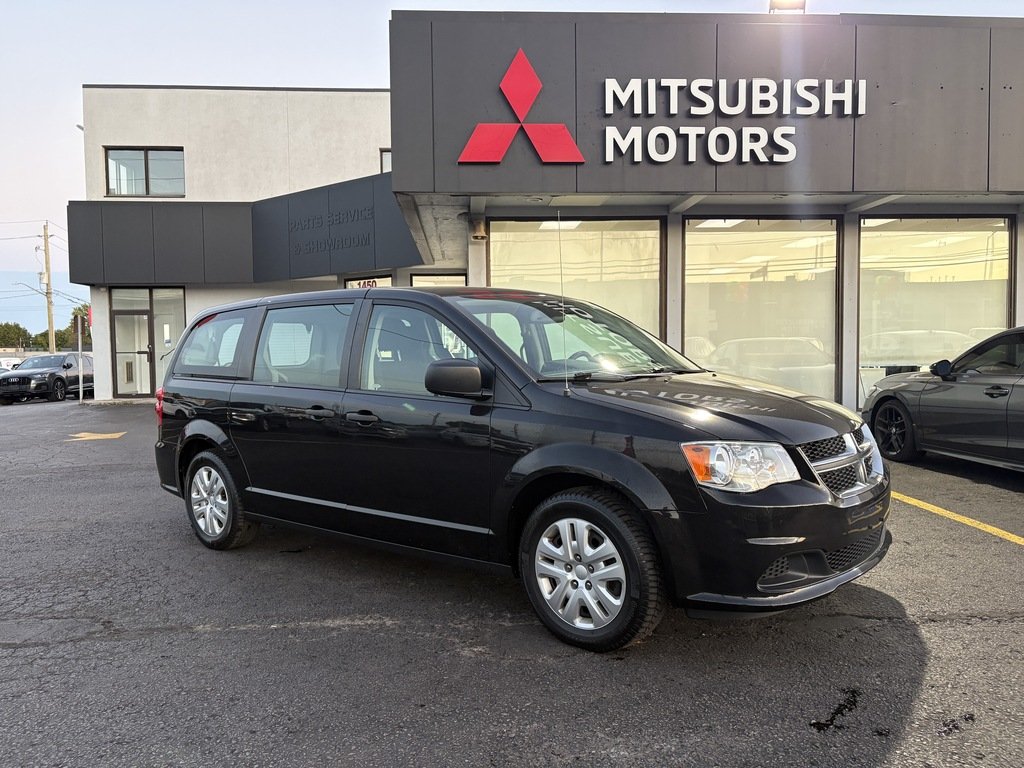 2018 Dodge Grand Caravan CVP   7 PASS   BU CAM   CLEAN CARFAX in Oakville, Ontario - 2 - w1024h768px