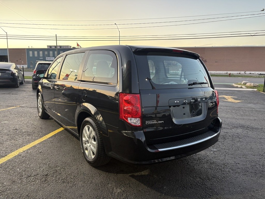 2018 Dodge Grand Caravan CVP   7 PASS   BU CAM   CLEAN CARFAX in Oakville, Ontario - 6 - w1024h768px