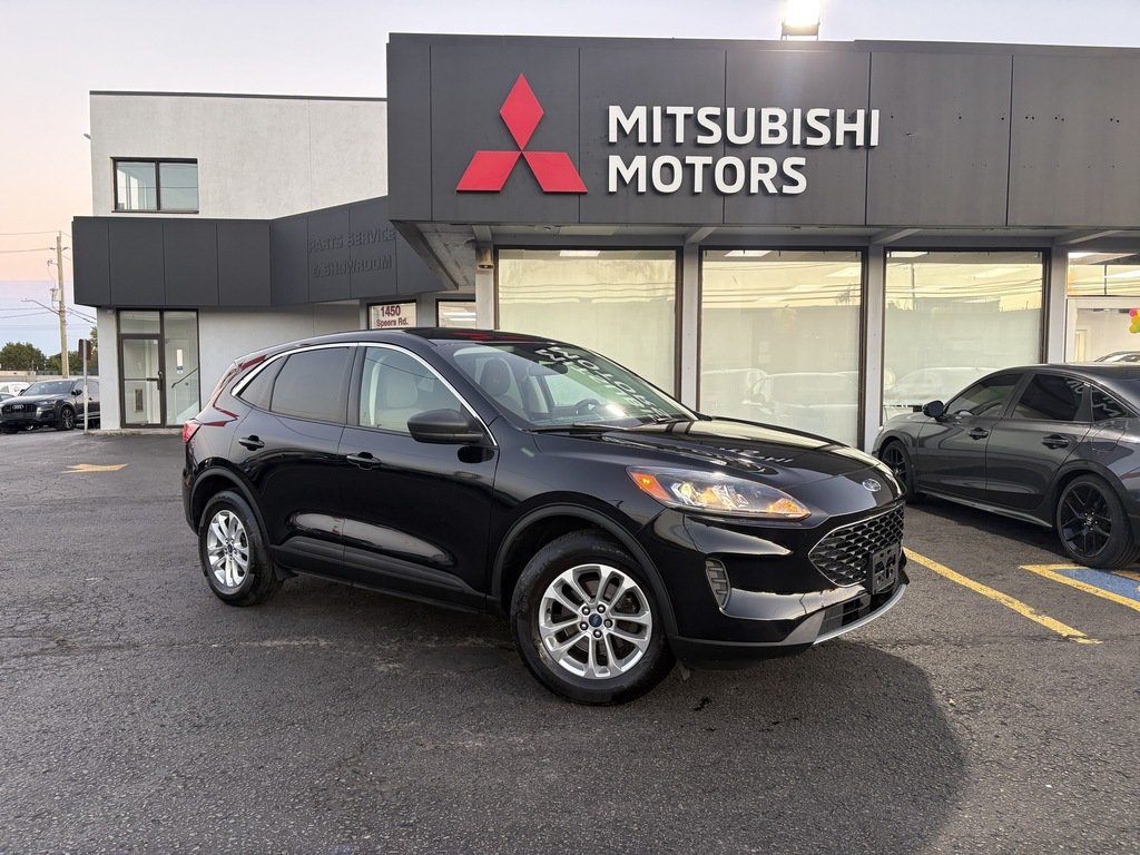 2022 Ford Escape SE AWD in Oakville, Ontario - 2 - w1024h768px