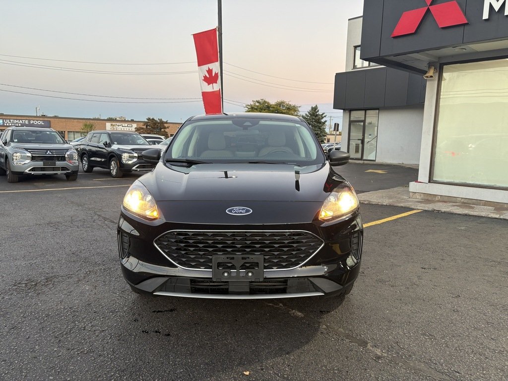 2022 Ford Escape SE AWD in Oakville, Ontario - 3 - w1024h768px