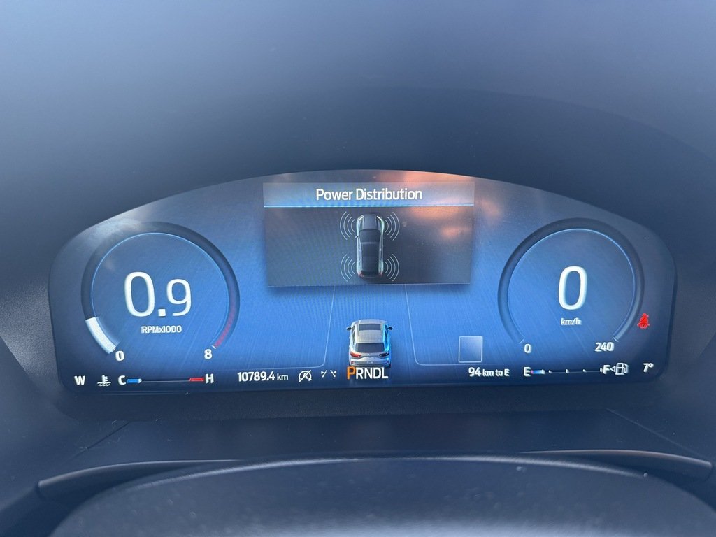 2025 Ford Escape Platinum AWD in Oakville, Ontario - 13 - w1024h768px