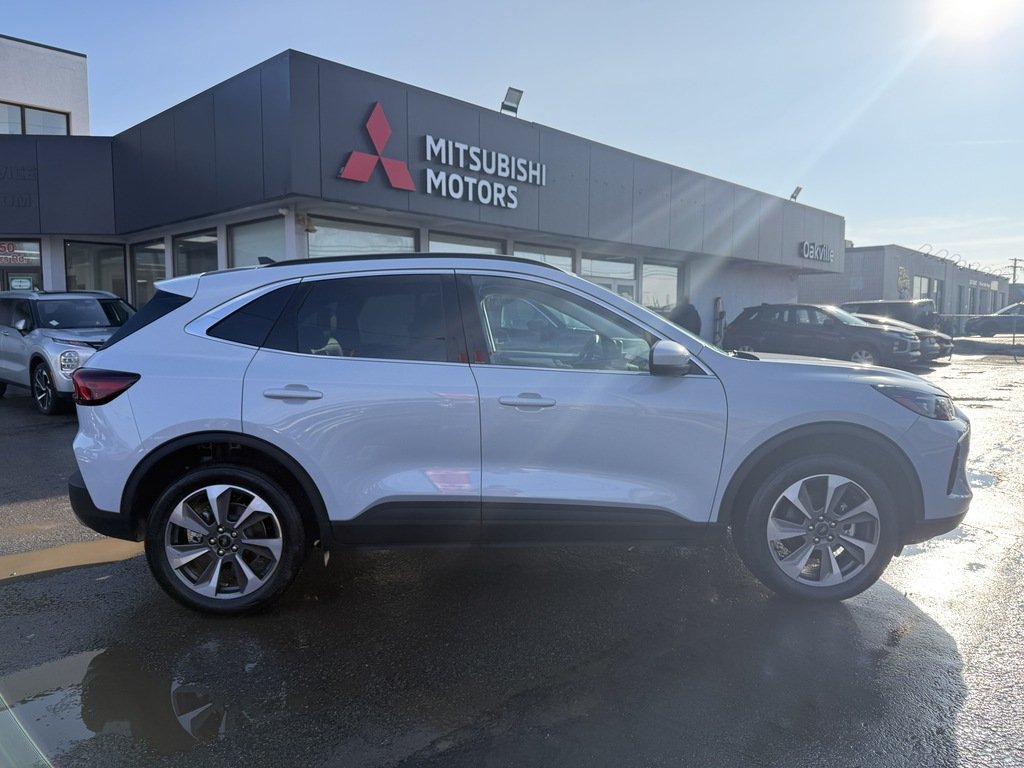 2025 Ford Escape PLATINUM   AWD    LTHR   NAV   BU CAM in Oakville, Ontario - 9 - w1024h768px