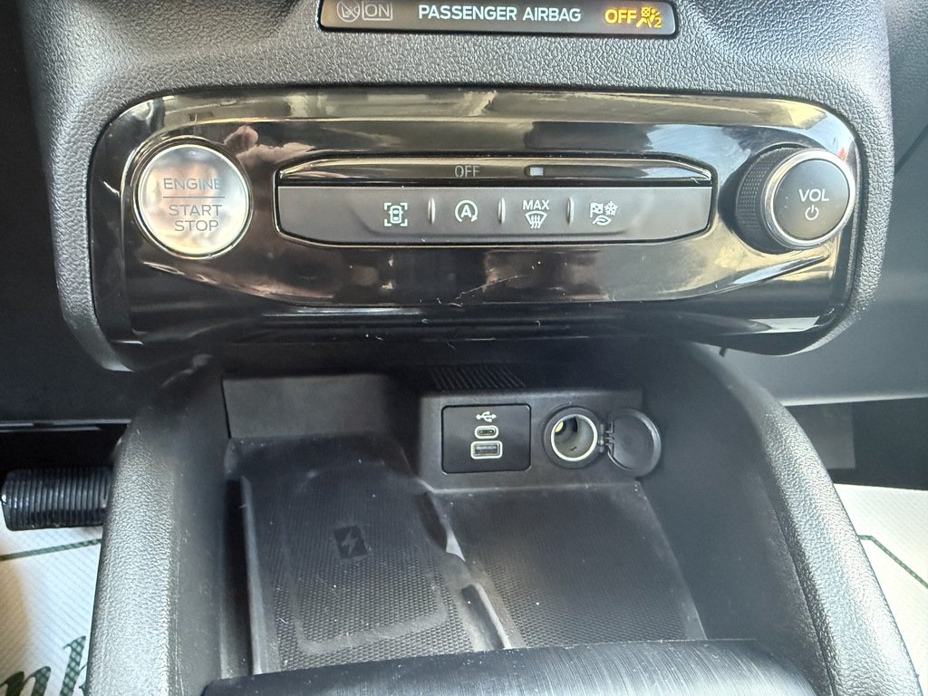 2025 Ford Escape PLATINUM   AWD    LTHR   NAV   BU CAM in Oakville, Ontario - 17 - w1024h768px