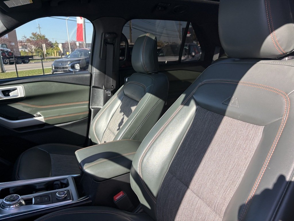 2022 Ford Explorer TIMBERLINE   7 PASS   CPTN CHAIRS   PANO   NAV in Oakville, Ontario - 11 - w1024h768px