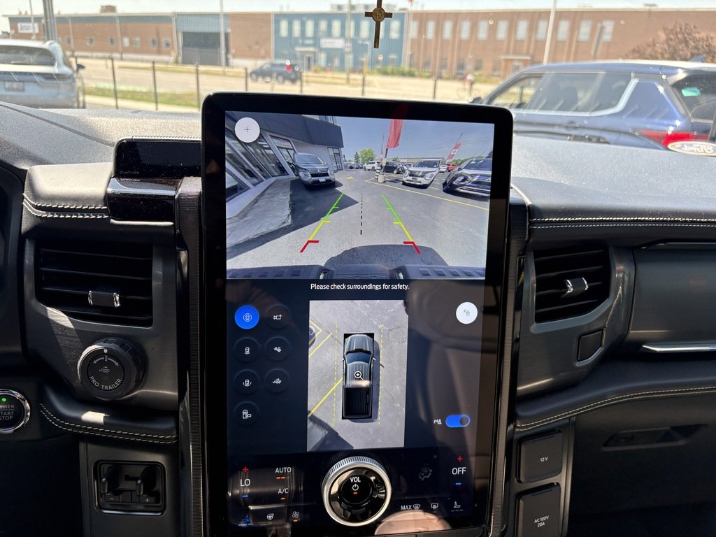 2022 Ford F-150 Lightning PLATINUM   4WD   LTHR   CALL TO BOOK APPOINTMENT in Oakville, Ontario - 20 - w1024h768px