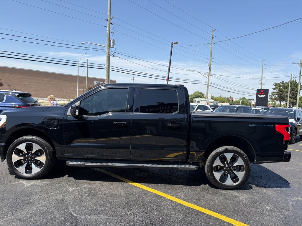 2022 Ford F-150 Lightning PLATINUM   4WD   LTHR   CALL TO BOOK APPOINTMENT in Oakville, Ontario - 5 - w1024h768px