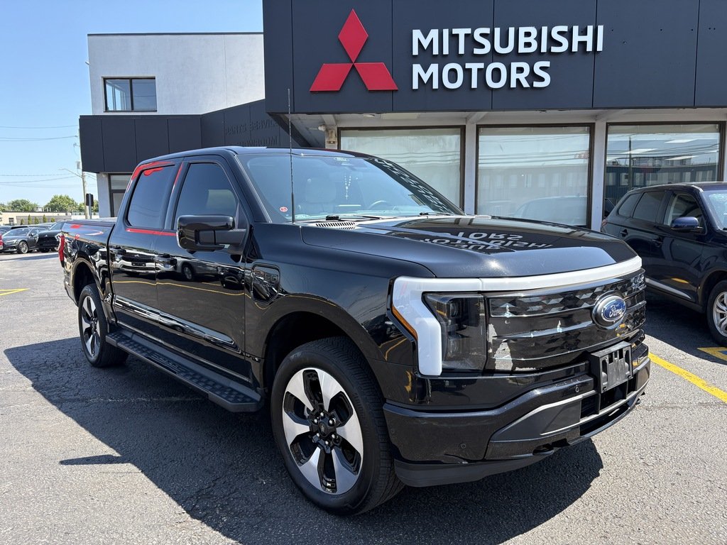 2022 Ford F-150 Lightning PLATINUM   4WD   LTHR   CALL TO BOOK APPOINTMENT in Oakville, Ontario - 2 - w1024h768px