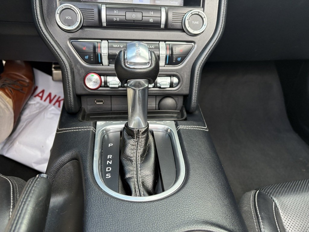 2022 Ford Mustang PREMIUM   CONVERTIBLE   HTD/VNT SEATS   LTHR in Oakville, Ontario - 17 - w1024h768px