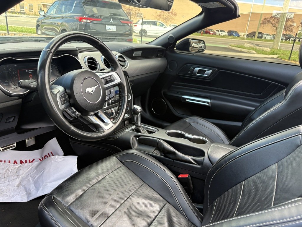 2022 Ford Mustang PREMIUM   CONVERTIBLE   HTD/VNT SEATS   LTHR in Oakville, Ontario - 9 - w1024h768px