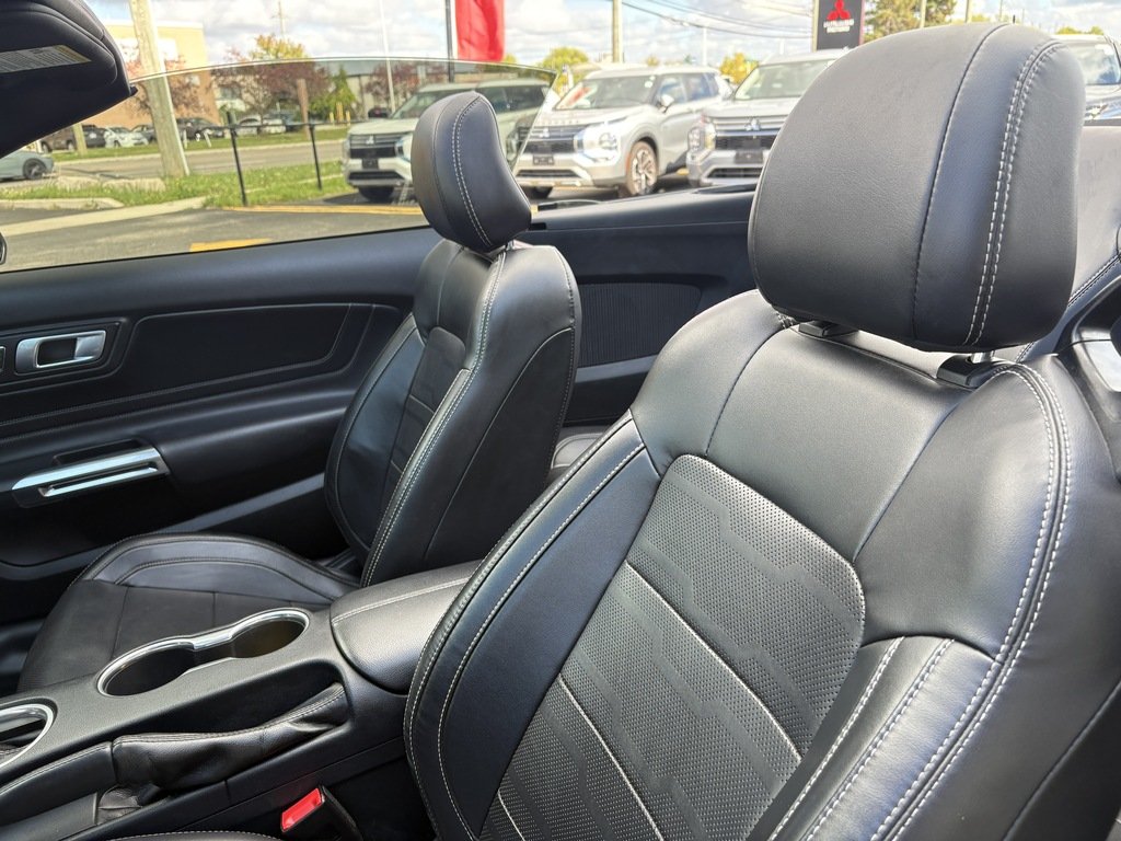 2022 Ford Mustang PREMIUM   CONVERTIBLE   HTD/VNT SEATS   LTHR in Oakville, Ontario - 10 - w1024h768px
