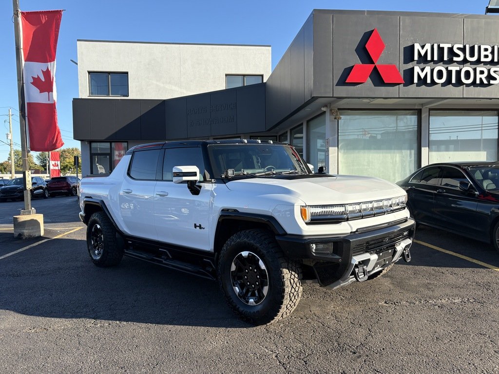 2024 GMC HUMMER EV Pickup E4WD   CREW CAB   2X   ELECTRIC   CLEAN CARFAX in Oakville, Ontario - 2 - w1024h768px