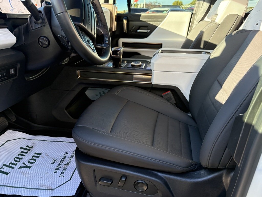 2024 GMC HUMMER EV Pickup E4WD   CREW CAB   2X   ELECTRIC   CLEAN CARFAX in Oakville, Ontario - 12 - w1024h768px