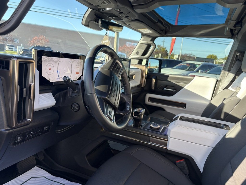 2024 GMC HUMMER EV Pickup E4WD   CREW CAB   2X   ELECTRIC   CLEAN CARFAX in Oakville, Ontario - 13 - w1024h768px