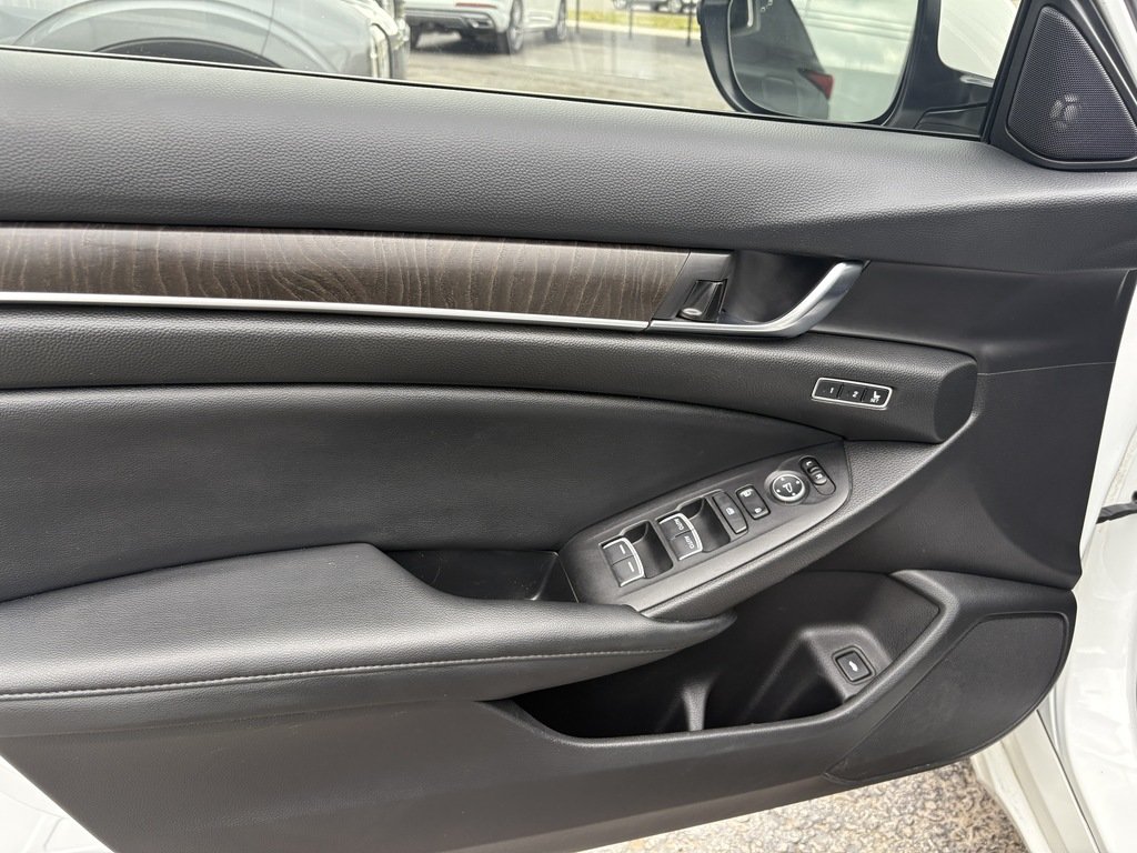 2022 Honda Accord Hybrid TOURNING   LTHR   ROOF   HUD   NAVI   BU CAM in Oakville, Ontario - 10 - w1024h768px