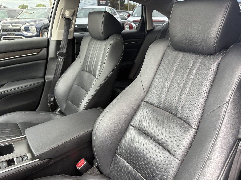 2022 Honda Accord Hybrid TOURNING   LTHR   ROOF   HUD   NAVI   BU CAM in Oakville, Ontario - 12 - w1024h768px