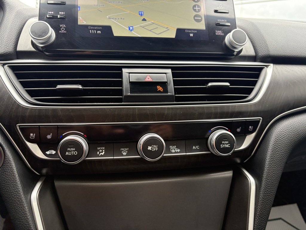 2022 Honda Accord Hybrid TOURNING   LTHR   ROOF   HUD   NAVI   BU CAM in Oakville, Ontario - 19 - w1024h768px
