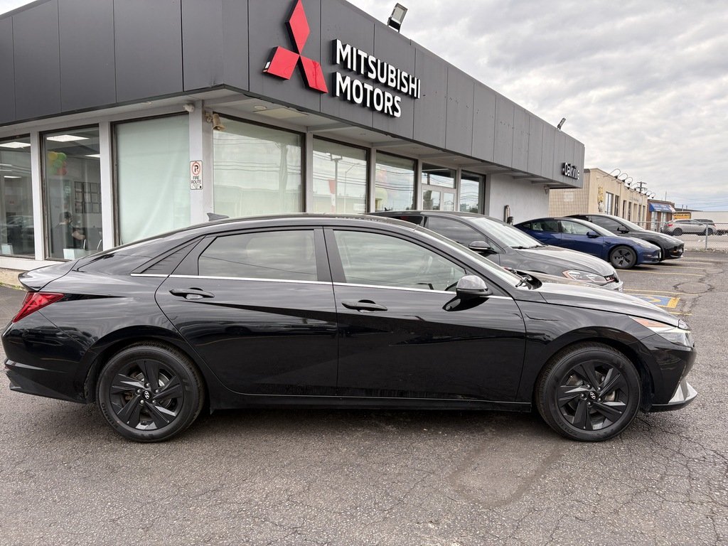 2022 Hyundai Elantra Hybrid ULTIMATE   HYBRID   LEATHER   SUNROOF   BU CAM in Oakville, Ontario - 9 - w1024h768px