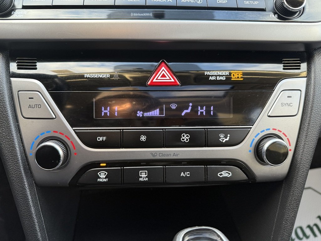 2017 Hyundai Elantra SUNROOF   AUTO   BU CAM   CARPLAY   HTD STEER in Oakville, Ontario - 17 - w1024h768px
