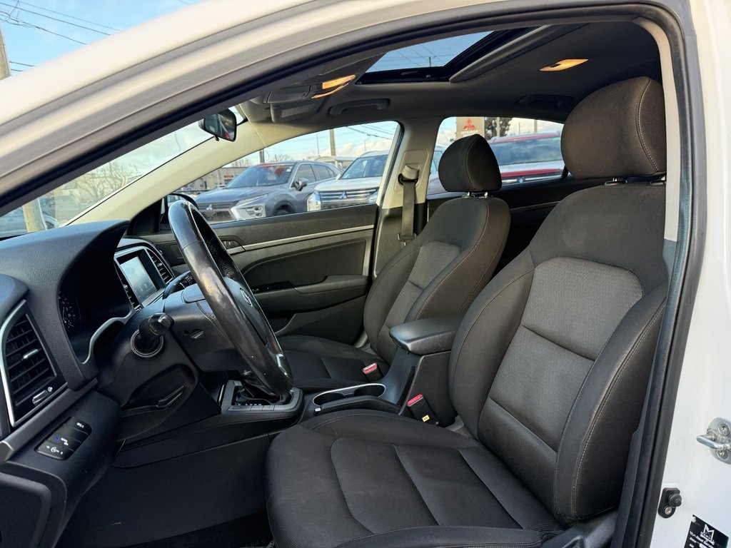 2017 Hyundai Elantra SUNROOF   AUTO   BU CAM   CARPLAY   HTD STEER in Oakville, Ontario - 11 - w1024h768px